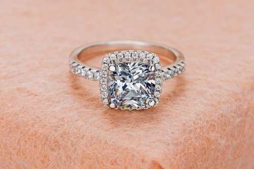 LUXURY 2CT NSCD SONA DIAMOND ENGAGEMENT RING IN .925 STERLING SILVER SETTING WITH PLATINUM FINISH