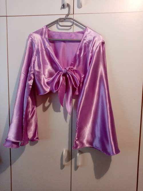 Lilac satin cropped top 34-36