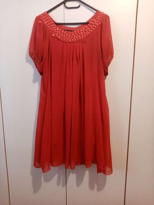 Red dress with neckline trim 34-36