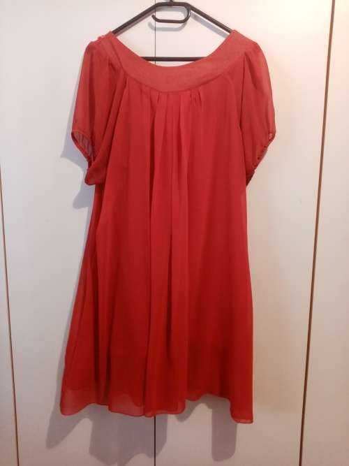 Red dress with neckline trim 34-36