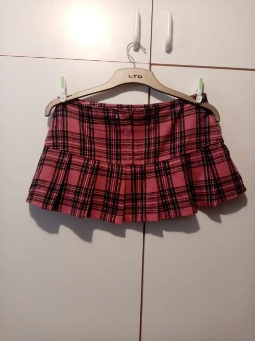 Pink and black pleated mini skirt L