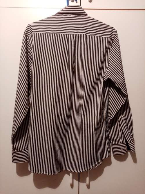 White and black striped shirt 38