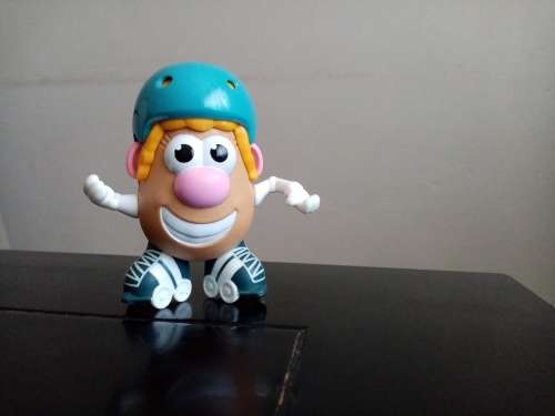 Mrs Potato Head with skates toy
