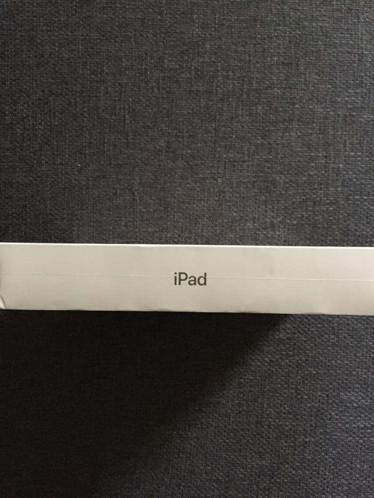 >>BLACK FRIDAY ONLY<< | Apple iPad with WiFi, 128GB, Space Gray (2017 Model)