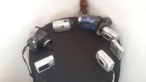 WOW!! JOB LOT CAMERAS ,VIDEO CAMERAS AND A LOT MORE NT TO BE MISSED!!!!!!