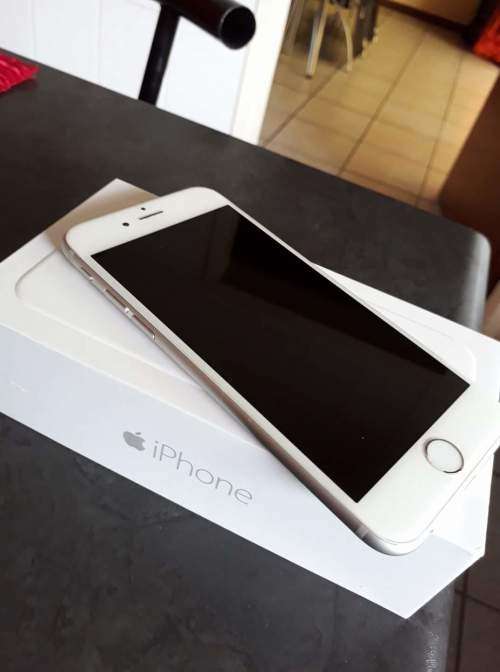 WOW!! IPHONE 6 16GB SILVER SCRATCH FREE MASSIVE BARGAIN STARTING AT R1