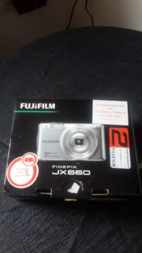 FUJIFULM FINEPIX JX660 CAMERA AND HD MOVIE CAMERA MASSIVE BARGAIN!!!