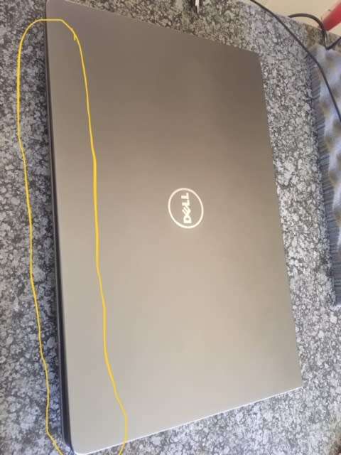 Dell Vostro 15 Pro Laptop. i7-7550U CPU, 256SSD+500gb HDD, 16GB Ram.Full HD Display. Nvidia GPU