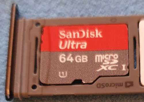 @a giveaway ZAR, SAMSUNG GALAXY NOTE 9+Fast Wireless Charger(2in1)+Samsung DexPad+SanDisk MicroSD