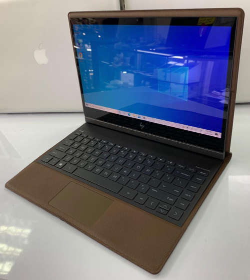 HP Spectre Folio 2in1 Convertible. i7-Quad,256SSD,8GB Ram,TOUCHSCREEN,Pen Support,Win 11 PRO,FaceID