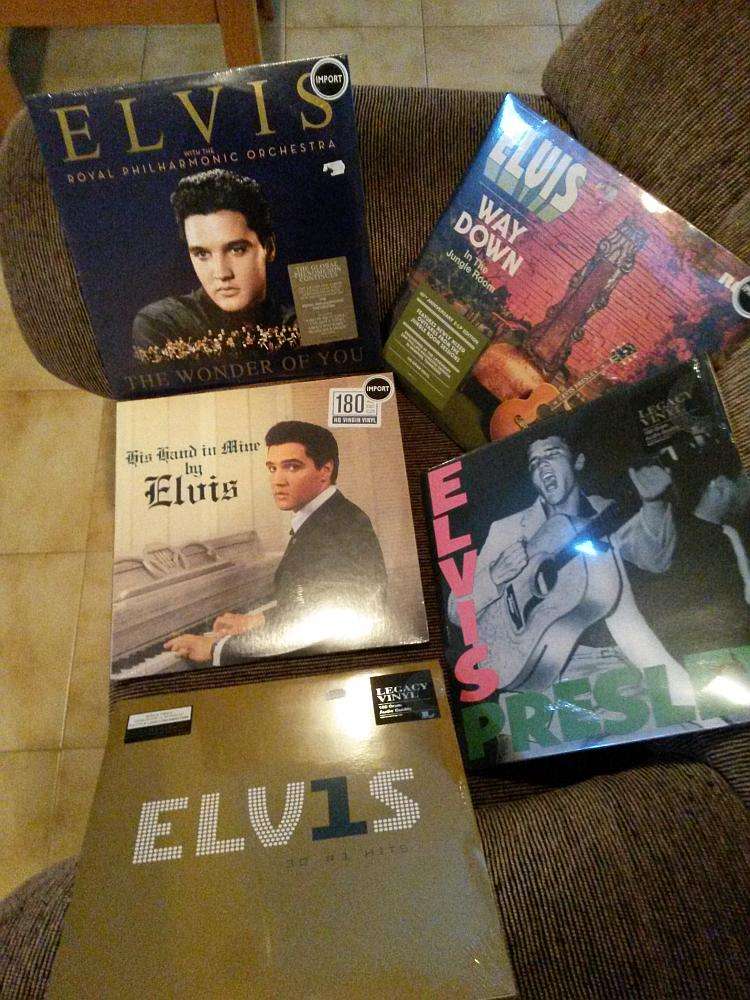 BOX 15 - Elvis Presley Collectables - Amazing Pick-a-Box Sale