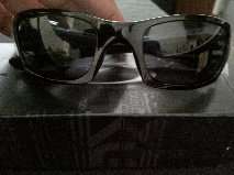 **********GENUINE OAKLEY - 5 SQUARED  SUNGLASSES**********