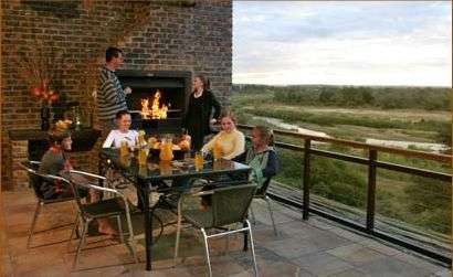 1 Week Self Catering Accommodation at Ngwenya Lodge - 10km from Kruger Park (18-25 Nov)