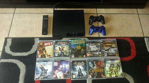 Playstation 3 Slim 250GB + 10 games + 2 wireless controls + remote PS3