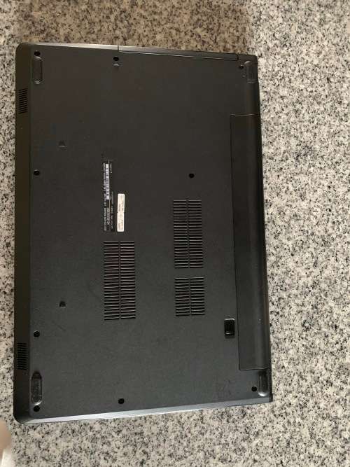 DELL INSPIRON 15 CORE i3-6006U