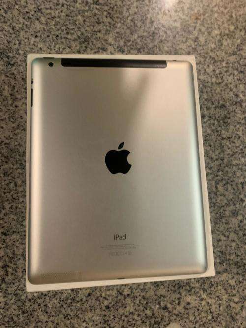 IPAD 4TH GEN A1460, 16GB
