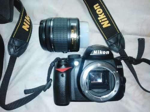 NIKON D3000 WITH 18-55MM LENS