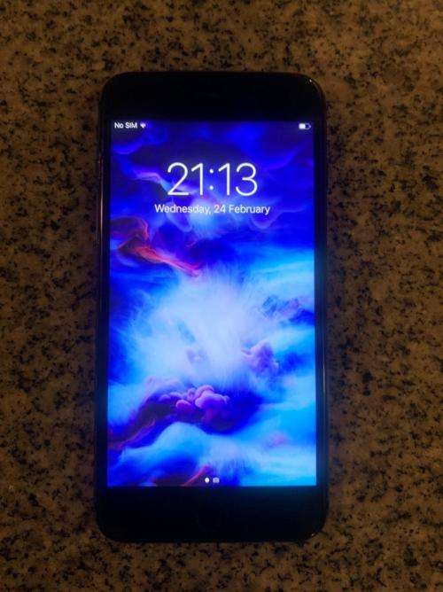 I PHONE 8 PLUS 64GB PLIZ READ