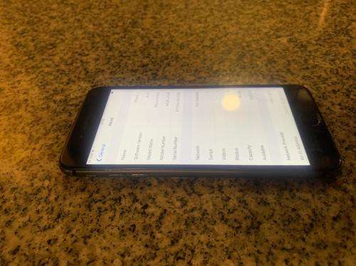 I PHONE 8 PLUS 64GB PLIZ READ