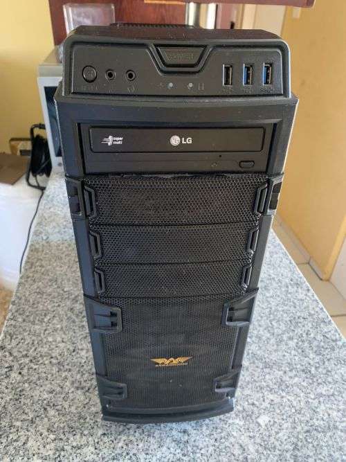 GAMING TOWER  MSI Z77A-G43 MOTHERBOARD CORE i5-2400