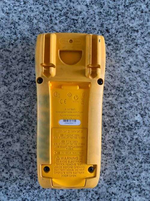 FLUKE 177 MULTIMETER