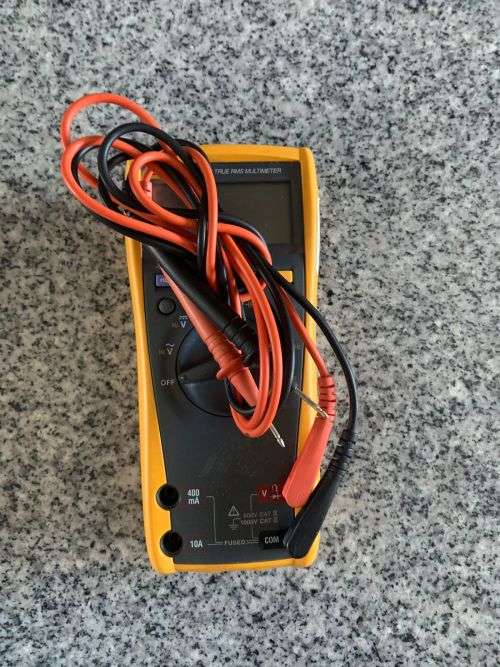 FLUKE 177 MULTIMETER
