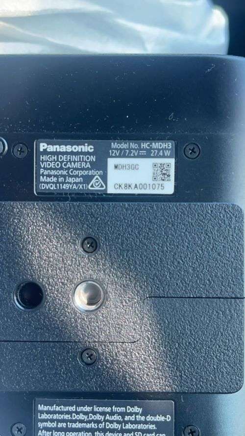 PANASONIC HC-MDH3 PROFFESSIONAL CAMCODER MINT CONDITION  RETAIL R19999.00.