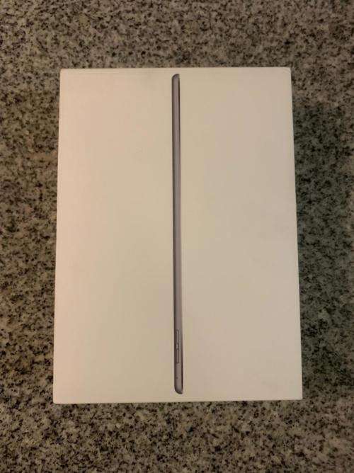 IPAD AIR 2 WIFI 32GB SPACE GREY A1566 MINT CONDITION