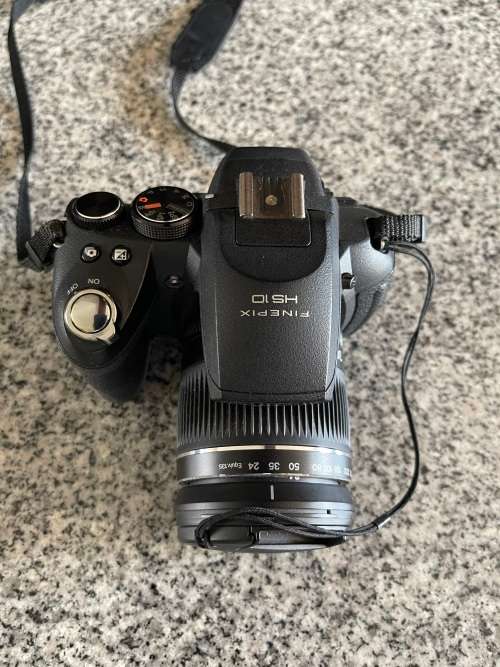 Fujifilm FinePix HS10 10 MP CMOS Digital Camera with 30x Wide Angle Optical Zoom and 3-Inch LCD