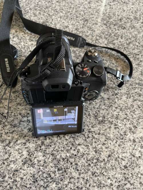 Fujifilm FinePix HS10 10 MP CMOS Digital Camera with 30x Wide Angle Optical Zoom and 3-Inch LCD