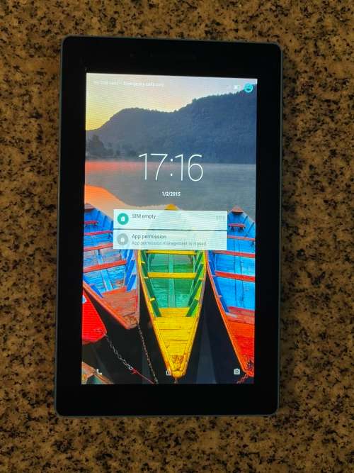 Lenovo Tab 3 710I Tablet (7 inch, 8GB, Wi-Fi + 3G + Voice Calling)