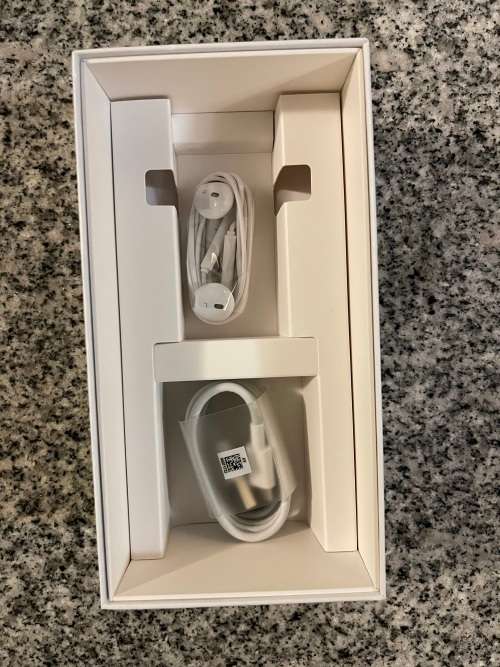 HUAWEI P40 128GB DUAL SIM NEW OPEN BOX