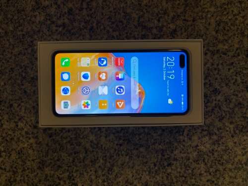 HUAWEI P40 128GB DUAL SIM NEW OPEN BOX