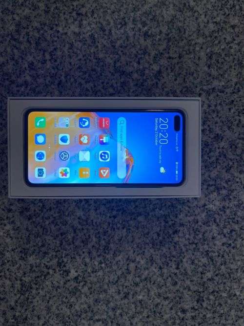 HUAWEI P40 128GB DUAL SIM NEW OPEN BOX