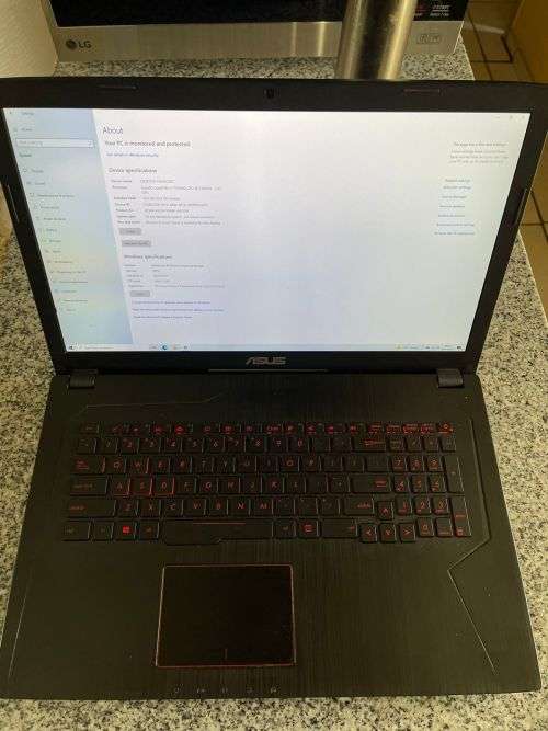Asus FX753VD-GC370T I7-7700 16GB RAM 256GB SSD + 1TB Hdd Geforce GTX 1050 4GB 17.3 GOOD CONDITION
