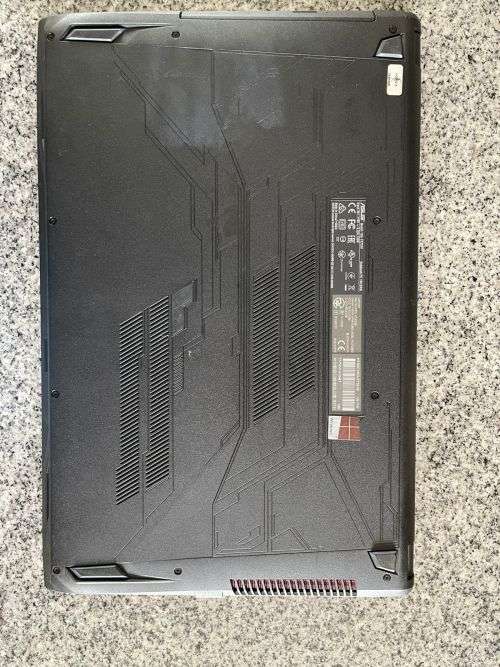 Asus FX753VD-GC370T I7-7700 16GB RAM 256GB SSD + 1TB Hdd Geforce GTX 1050 4GB 17.3 GOOD CONDITION