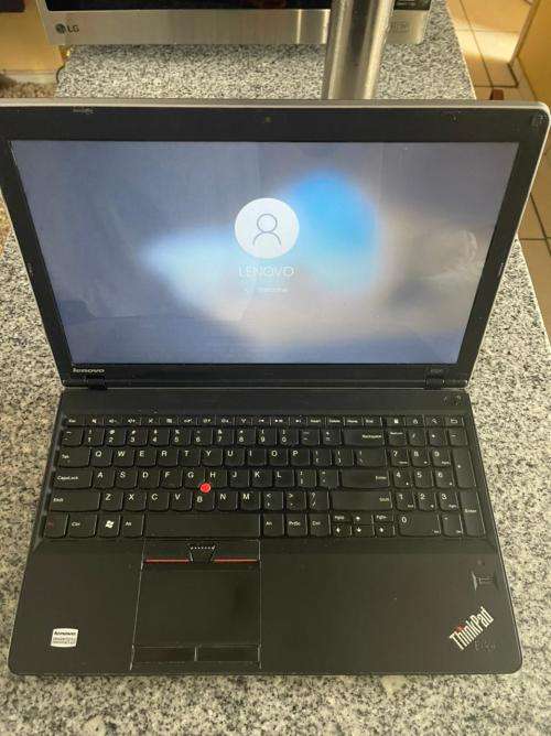 LENOVO E520 CORE I3 12GB RAM 170GB SSD