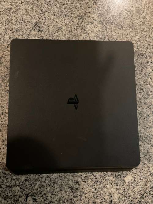 SONY PLAYSTATION 4 500GB SLIM
