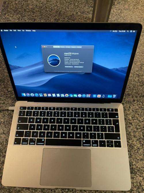 MACBOOK AIR 13 `` CORE i5 2018 LOW CYCLE COUNT