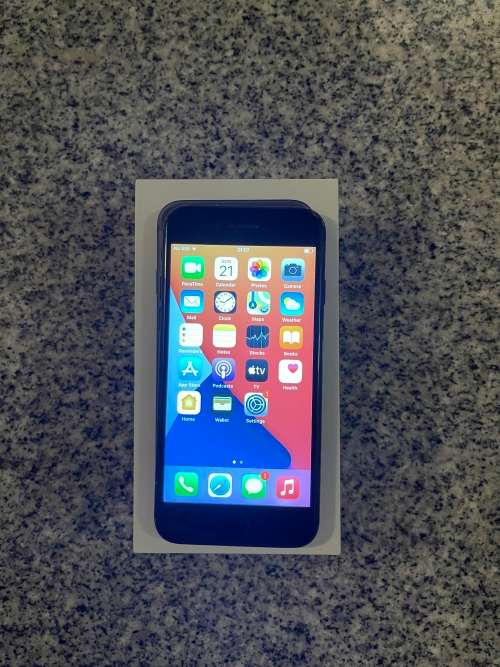 Apple iPhone 7 32GB Matte Black 78% batt health.