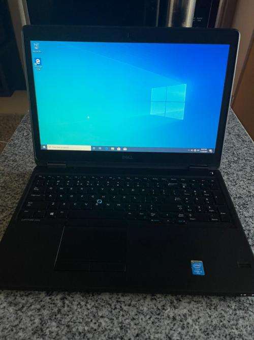 DELL E5550, 5TH GEN CORE i5, 500GB HD, 8GB RAM, WIFI,