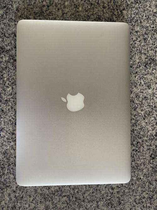 MACBOOK AIR 13 INCH CORE i5 2015 PLIZ READ