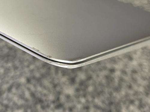 MACBOOK AIR 13 INCH CORE i5 2015 PLIZ READ