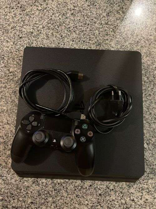 SONY PLAYSTATION 4 1TB  SLIM MINT CONDITION AS NEW  WITH 1 CONTROLLER and CALL OF DUTY BLACK OPS 111