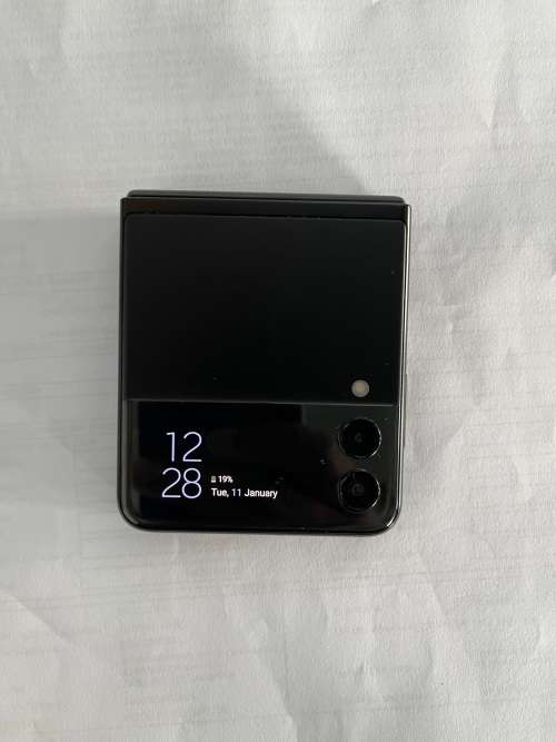 Samsung Galaxy Z Flip 3 5G {256GB, Single  Sim, Black}