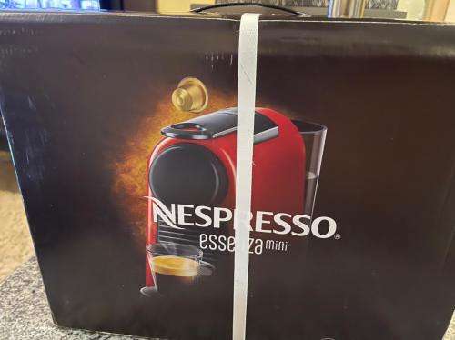 Nespresso Essenza Mini D30 Coffee Machine - Ruby Red New sealed