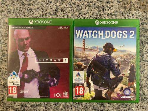 XBOX BOX ONE S 1TB 1681 WITH 1 CONTROLLERS and 2 GAMES