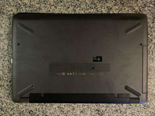 HP 250 G6 AMD E2-9000E MINT CONDITION AS NEW