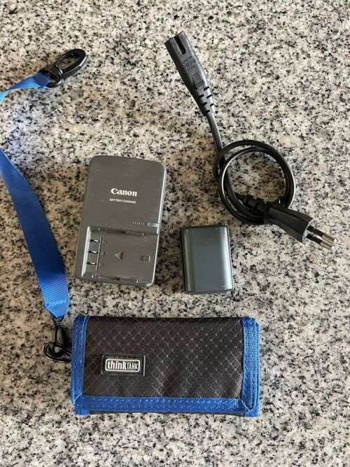 Canon EOS 400D CAMERA + SIGMA 18-55mm Lens,SIGMA 70-300MM LENS and EXTRA BATTERY PLUS EXTRAS