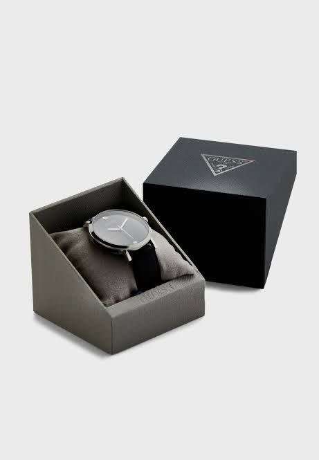 Guess Supernova Mens Dress Silver Analog Watch GW0009G1 mint condition